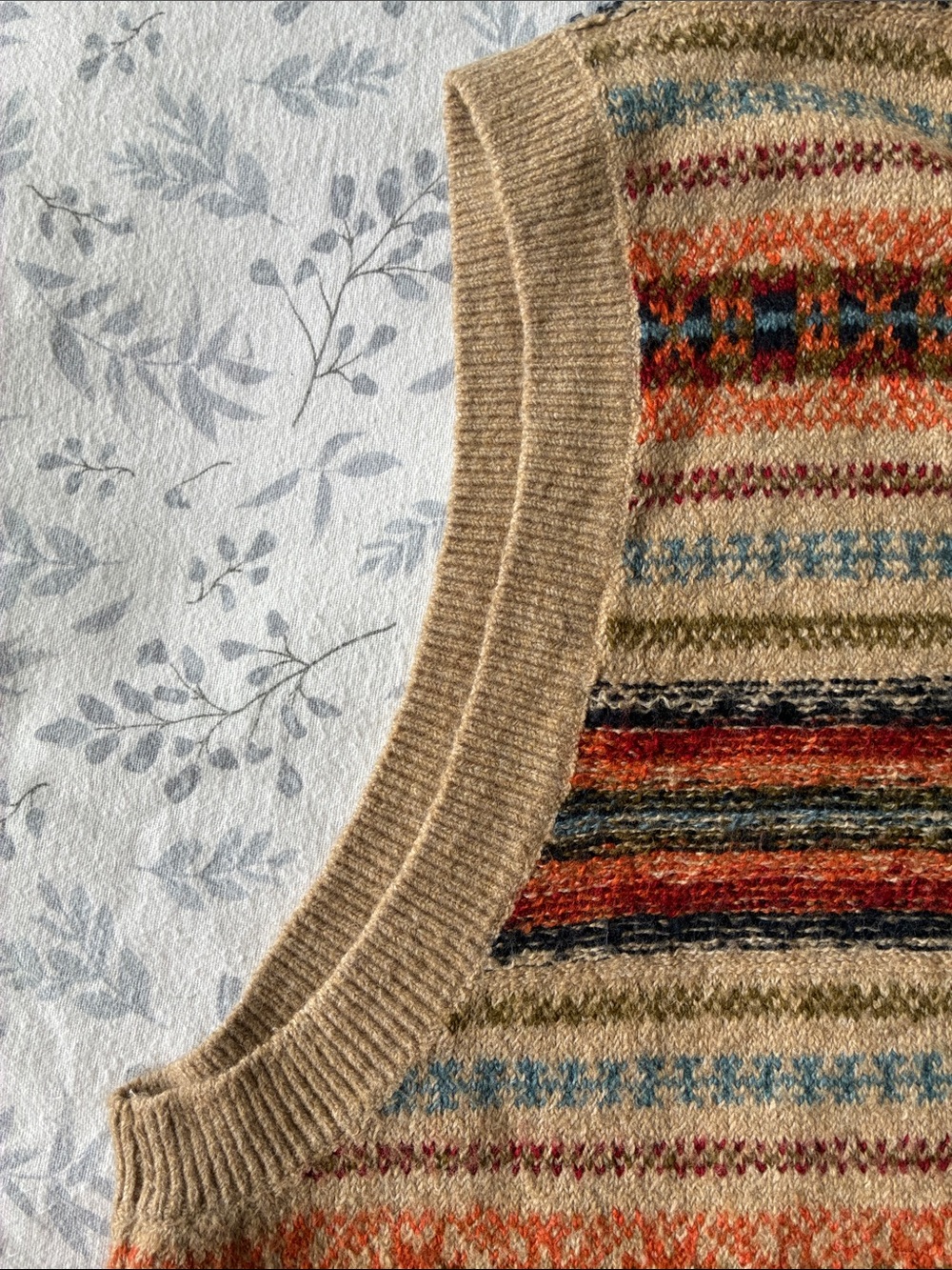 So So Soft! Old Navy Striped Knit Button Front Vest in Tan and Multicolor - Picture 6 of 7